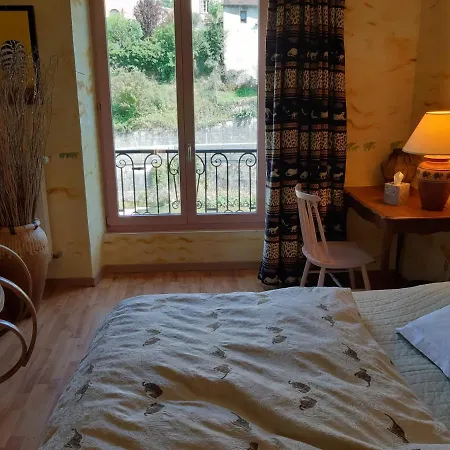 Bed & Breakfast Au Fil De Lods