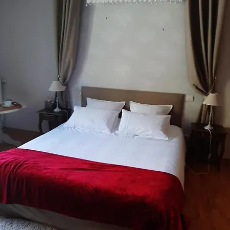 Au Fil De Bed & Breakfast Lods